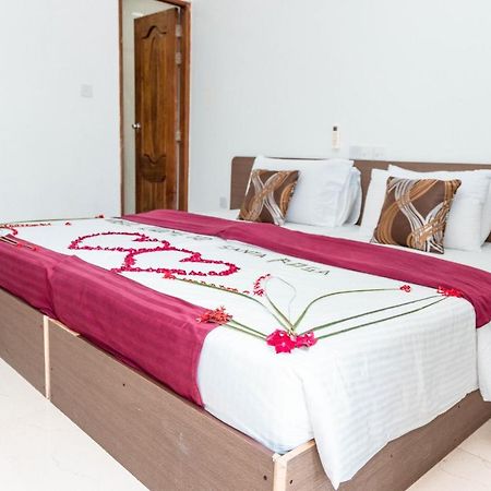 Santa Rosa Maldives Hotel Тулусдоо Екстериор снимка