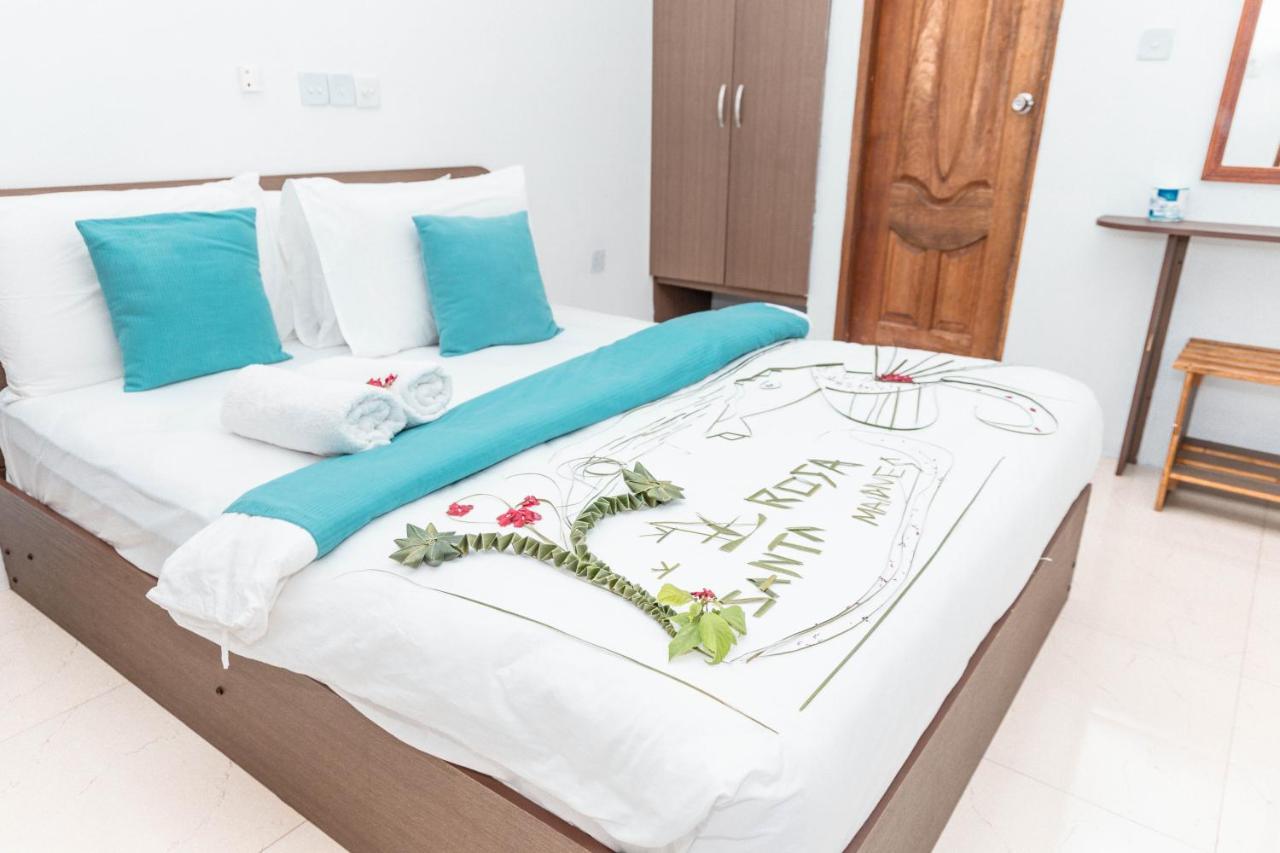 Santa Rosa Maldives Hotel Тулусдоо Екстериор снимка