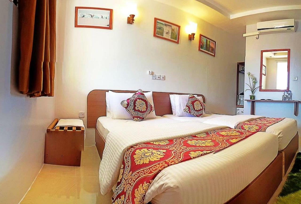 Santa Rosa Maldives Hotel Тулусдоо Стая снимка