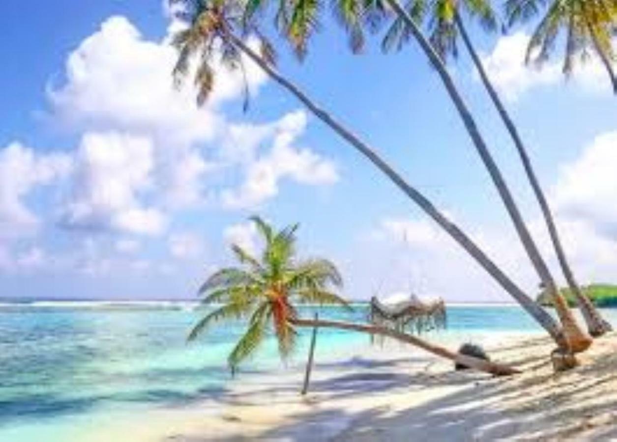 Santa Rosa Maldives Hotel Тулусдоо Екстериор снимка