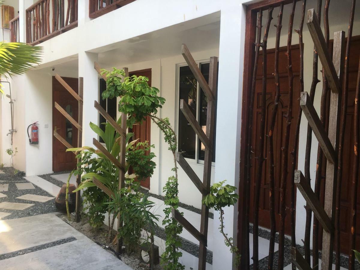 Santa Rosa Maldives Hotel Тулусдоо Екстериор снимка
