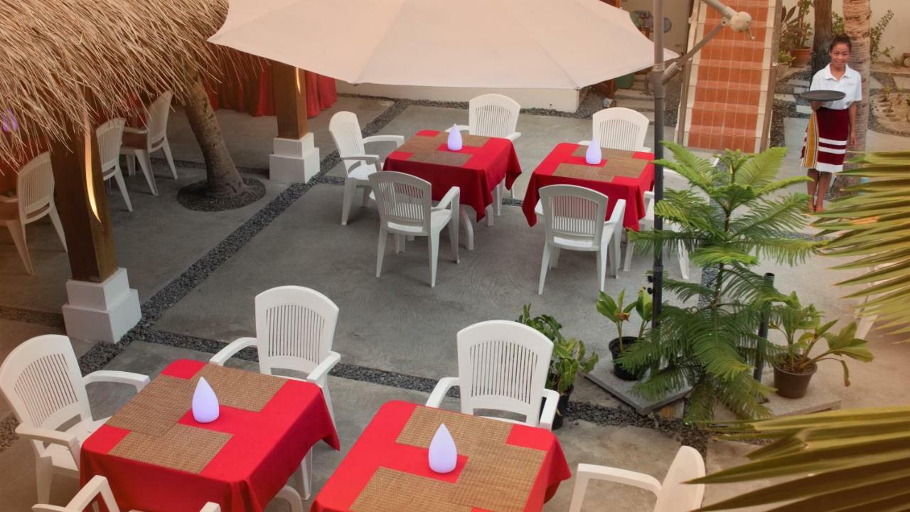 Santa Rosa Maldives Hotel Тулусдоо Екстериор снимка