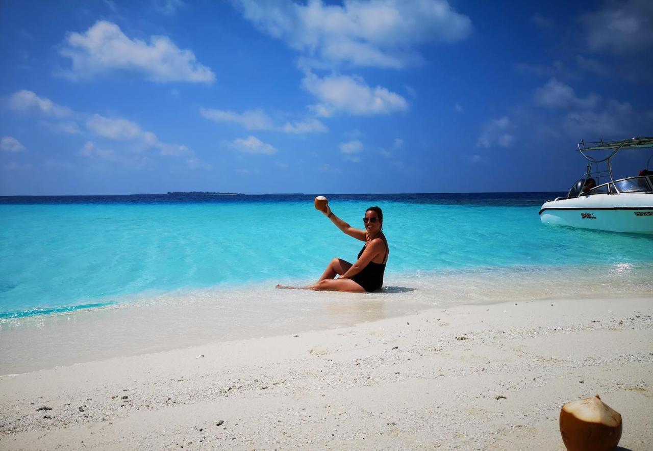 Santa Rosa Maldives Hotel Тулусдоо Екстериор снимка