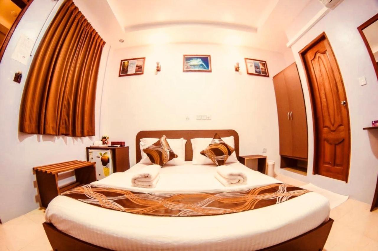 Santa Rosa Maldives Hotel Тулусдоо Екстериор снимка